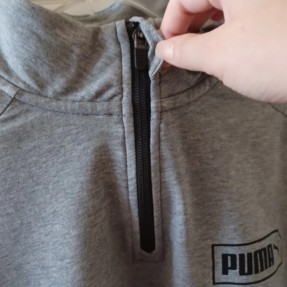 PUMA Mens Stretchlite Half Zip top,, sz L, in Heather grey